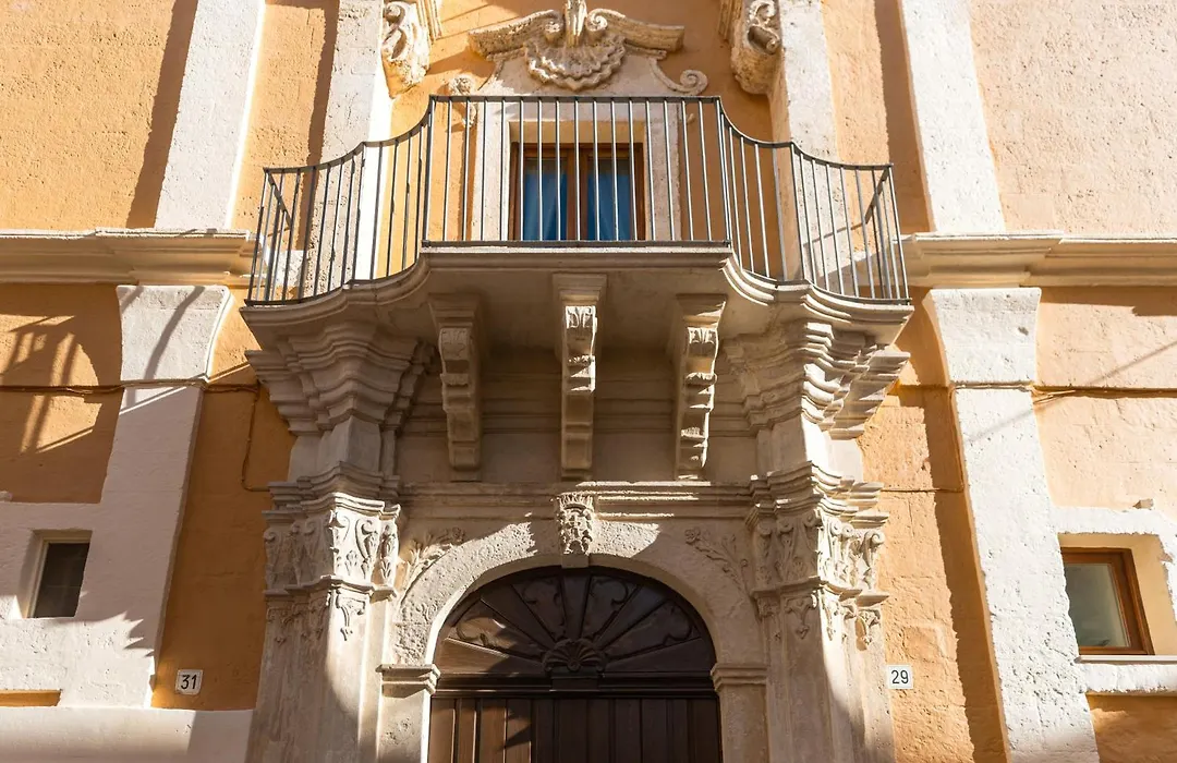 Palazzo De Luca Bed&Breakfast-1